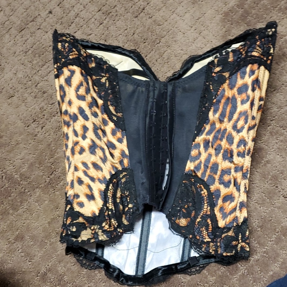 Bustier - Picture 2 of 2